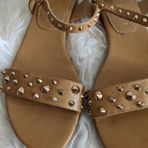 Lola Cruz Studded Flat Gladiator Sandals Tan Leather 9.5